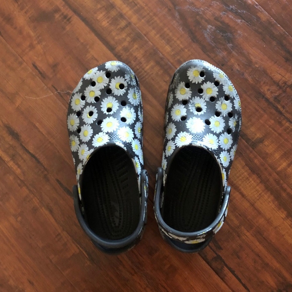 Crocs good condition